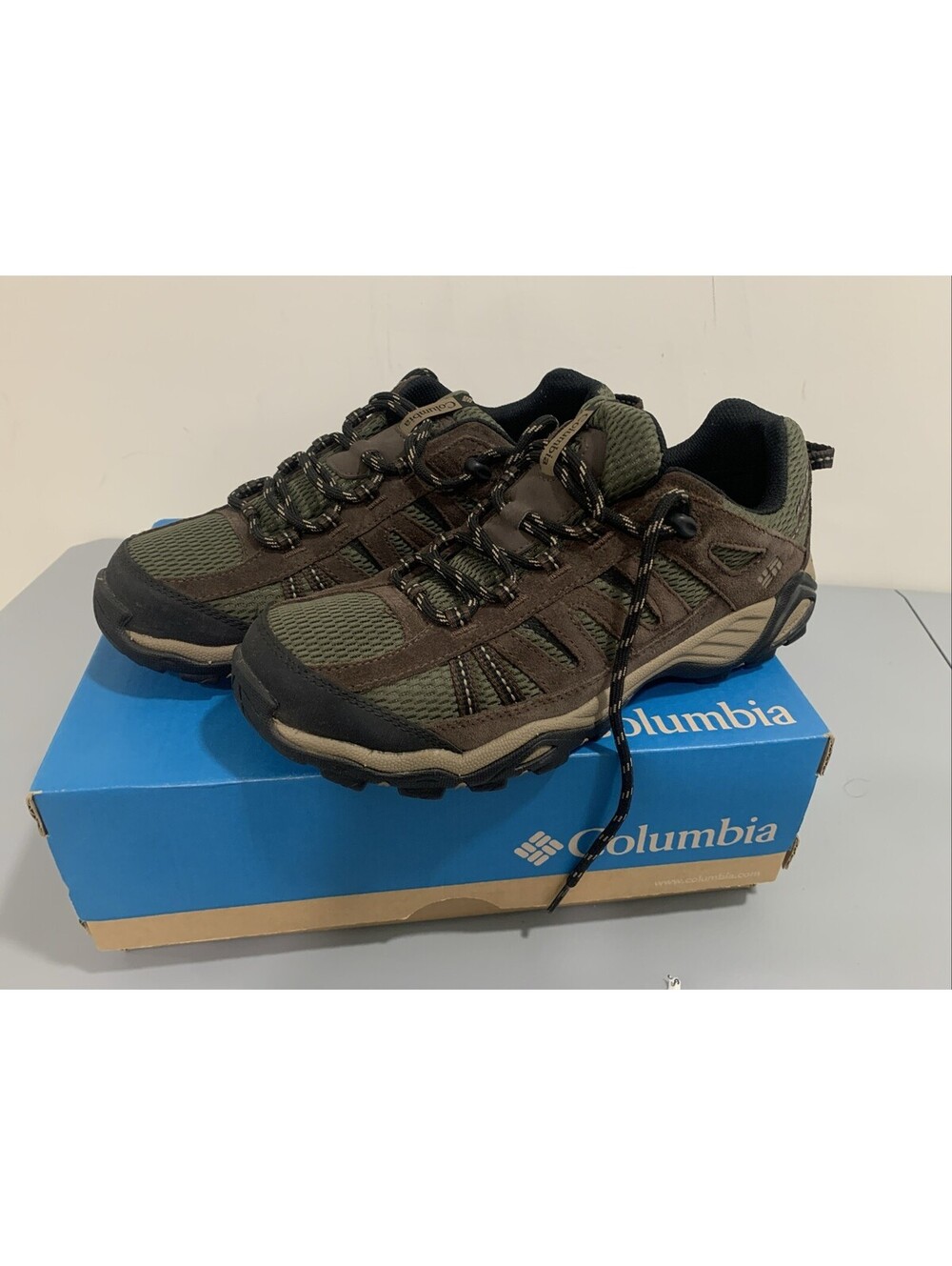 Columbia Men's Brown Charter Oak Waterproof Wide Hiking Sneakers SIZE 9